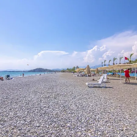 Sunset Beach Club Aqualettings Mermaid 11 *